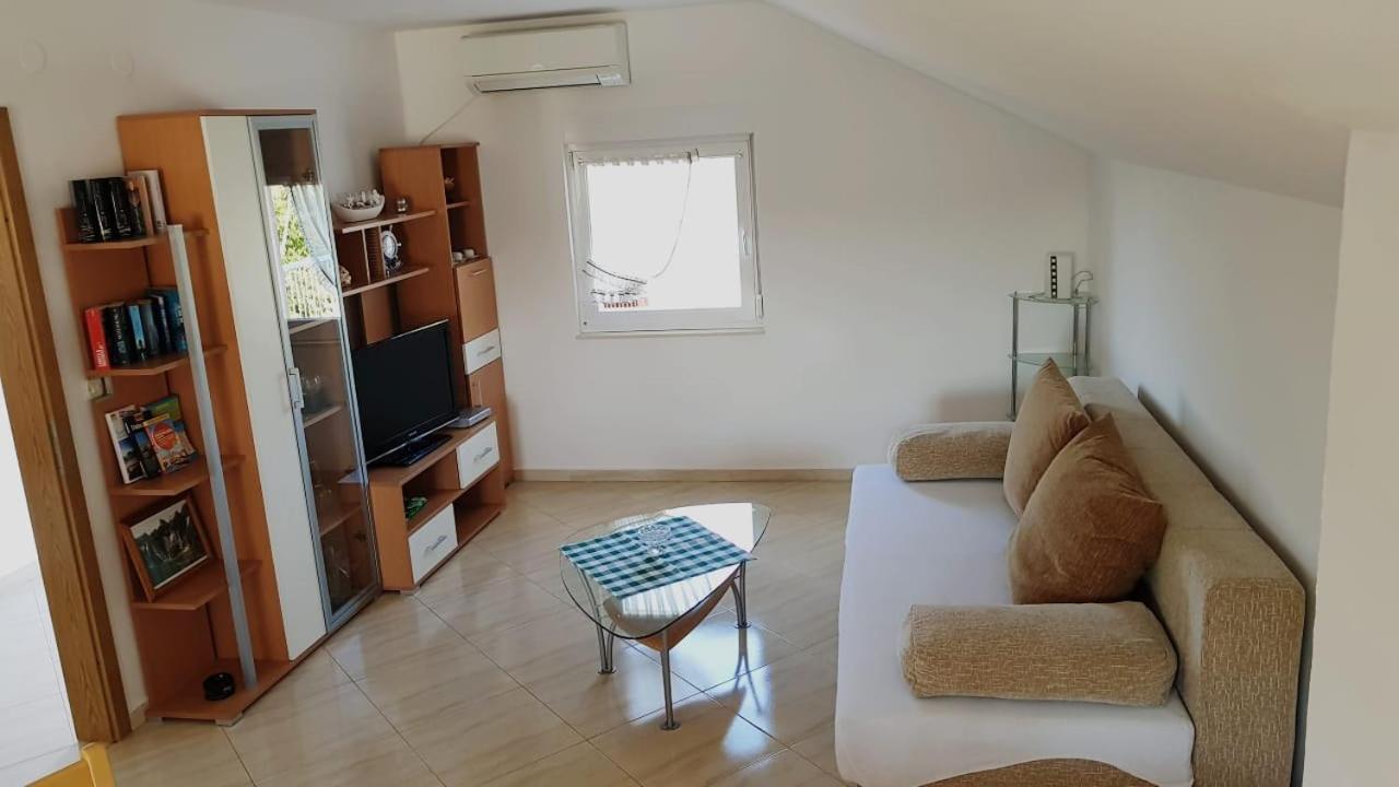 Apartment Mary Sukosan Luaran gambar